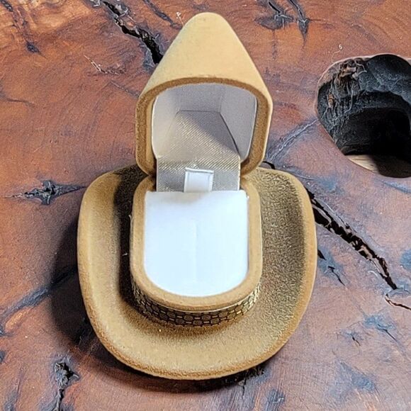 Custom Engraved Cowboy Hat Ring Box - Personalized Ring Box - Picture 5 of 7